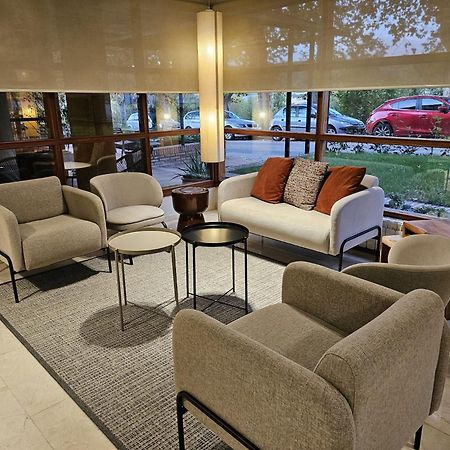 Hotel Estel Берґа Екстер'єр фото