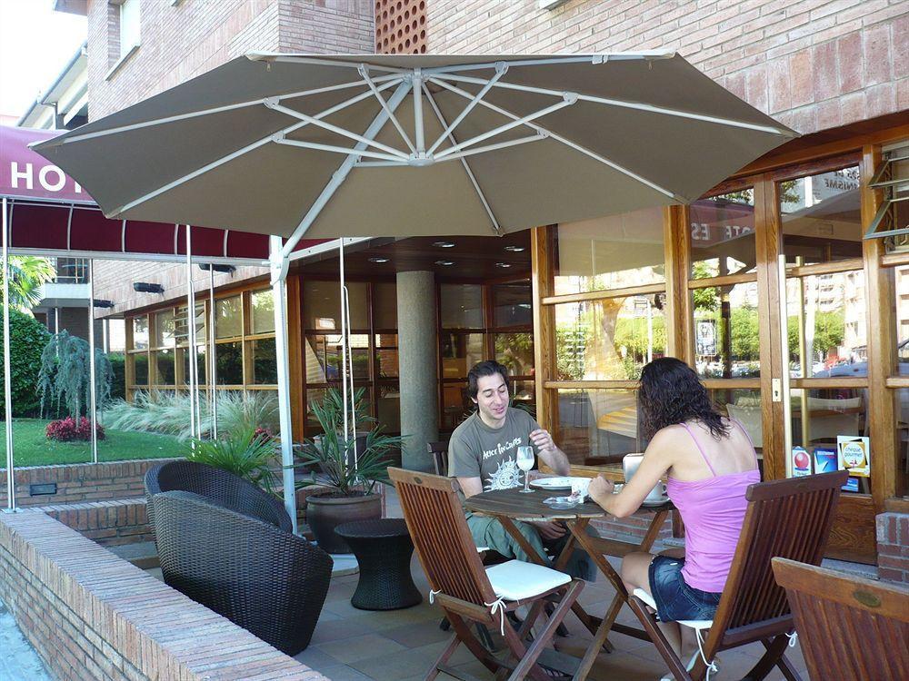 Hotel Estel Берґа Екстер'єр фото